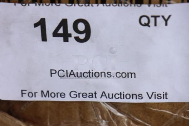 New ServIt HDM-26 26" 3-shelf heated display case in original but damaged packaging. Model intact, 120V, 1800W.