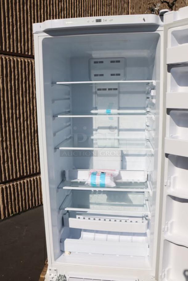 Brand new Danby DUF167A5WDD 16.7 cu. ft. white reach-in freezer. Scratch-N-Dent condition, solid door, fully operational.