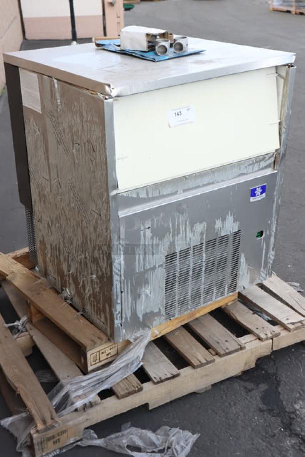 BRAND NEW SCRATCH-N-DENT Manitowoc UNP0300A-161 undercounter ice machine, 325 lb capacity, with 50 lb bin, air cooled, S/N: M11959992023.