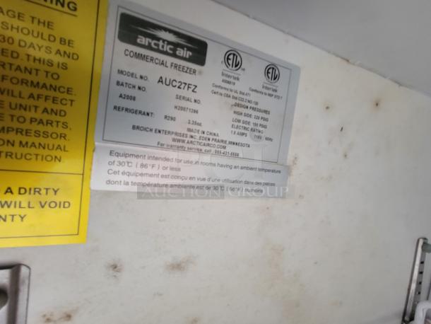 Arctic Air Commercial Freezer label showing model AUC27FZ, batch A2008, and refrigerant R290 details.
