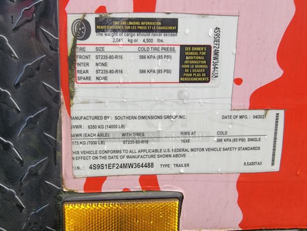 VIN label on SDG Trailer, Model 20, manufactured in April 2021. Shows tire size ST235-80-R16 and weight specs.