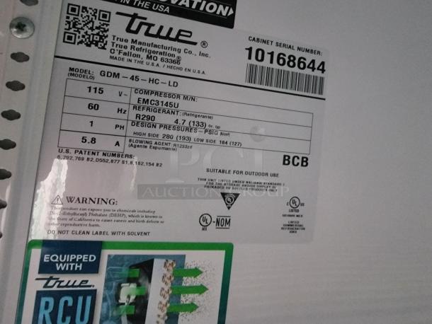 True refrigeration label with model GDM-45-HC-LD, 115V, R290 refrigerant. Serial number 10168644. Made in the USA.