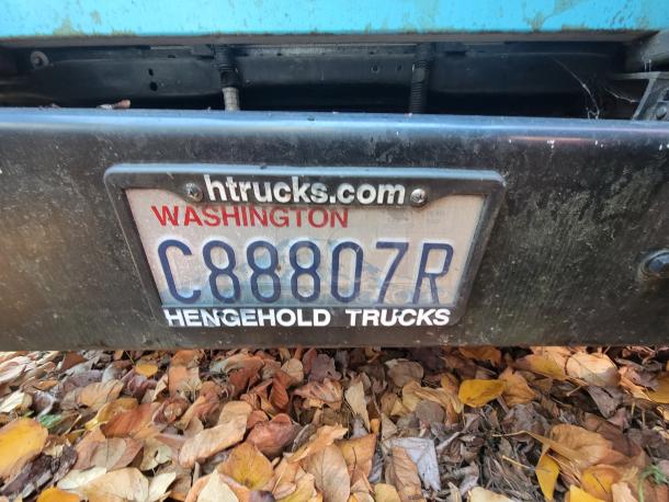 License plate of a 2007 Utilimaster Pro-Kitchen Food Truck, Washington state, vehicle ID C88807R.