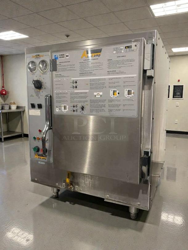 AccuTemp Steam ‘N’ Hold Countertop Steamer, Model S62083D10031200, 208V/3 Phase, fully tested, excellent condition.