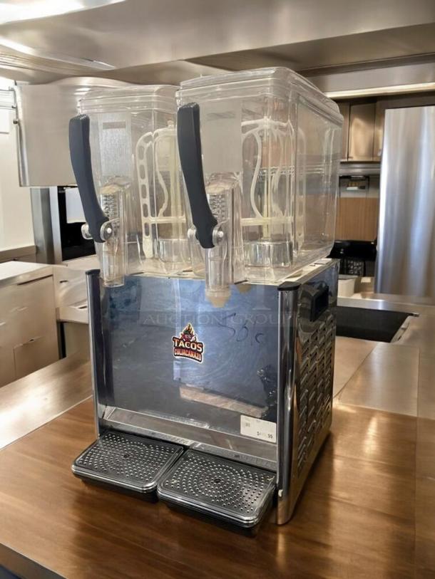 COMAI Commercial Cold Drink Dispenser, model LYJ-JY/P12LX2 with 2 tanks, superb condition, 110V, fully tested.