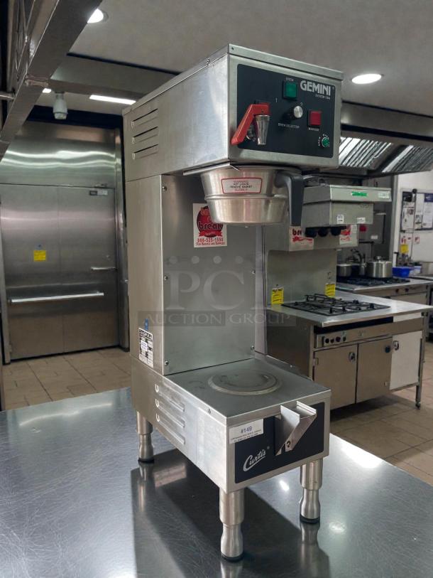 Immaculate Curtis GEM-120A commercial coffee brewer, 115V, tested, fully working; features brew selector, warmer, and Curtis branding.