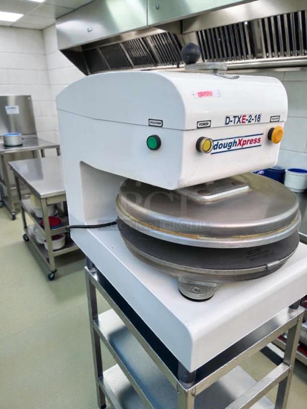 DoughXpress D-TXE-2-18W LV dough press, 18", excellent condition, 208-240V, HIX Corp, USA, fully tested, model labeling displayed.