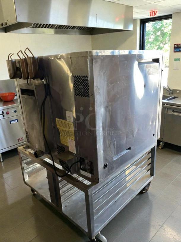 Blodgett BX-14 commercial electric convection oven, 208V, single phase, in top-tier condition, fully tested and working.