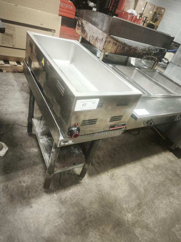 Exceptional condition Delfield Adcraft FW-1500W 1500W electric countertop food warmer, full size with controls and label visible.