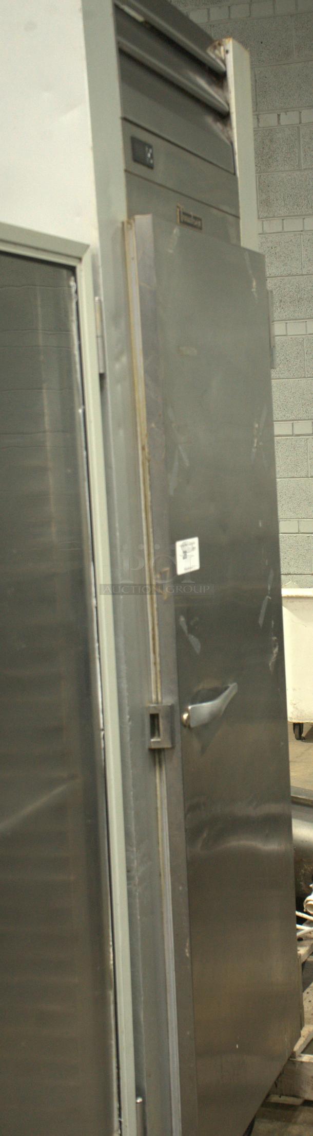 Traulsen G12010 29 7/8" reach-in freezer, right hinge solid door, 115v, great condition, dealer's choice model.