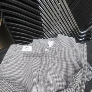 New chef pants with black and white checkered pattern, available in 34 and 44-inch waist. Brand: 2XBID.