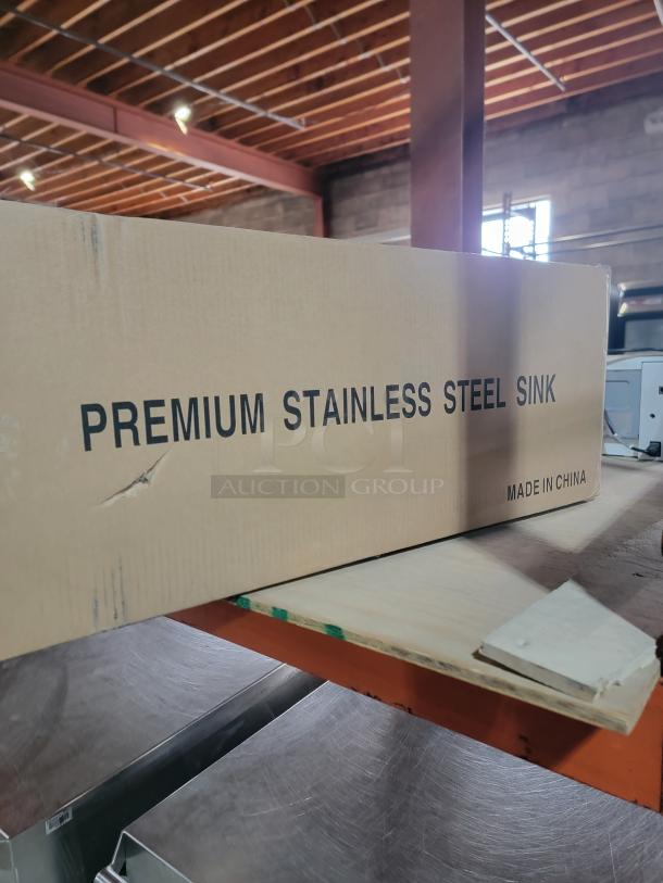 Box for Luxier Premium T304 Stainless Steel Farmhouse Sink, new-in-box, apron-front design, noise reduction, made in China.