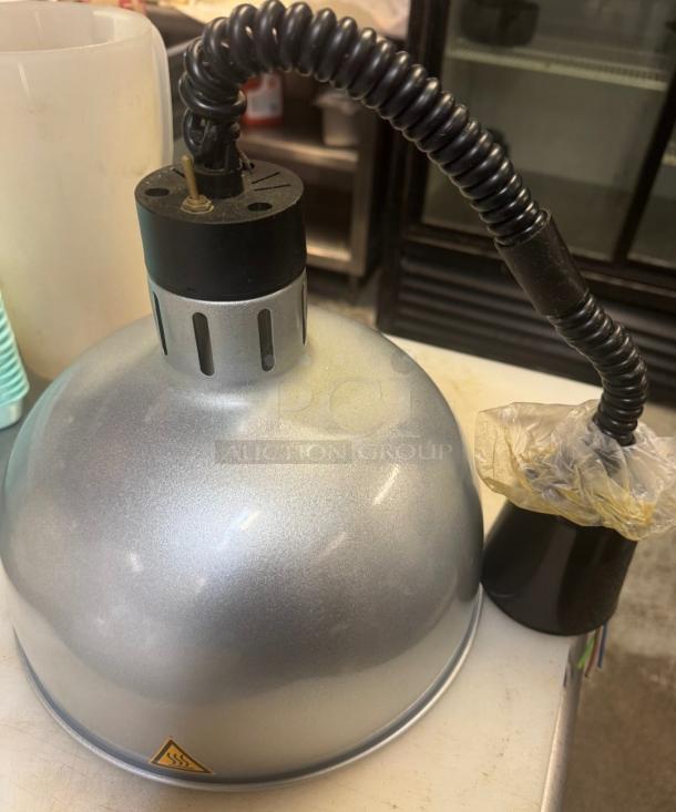 APW Wyott BW-31 bun warmer, silver finish, flexible neck, durable, easy to clean, ideal for commercial kitchens.