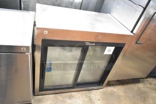 2021 True TSD-09G-HC-LD commercial back bar cooler, 2 glass doors, 115 volts, 1 phase, excellent condition, True branding.