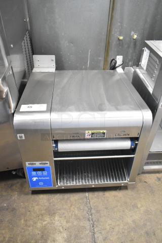 AJ Antunes GST-2H commercial countertop bun toaster, toasts 360 slices/hr. Features 9/10" opening, 208V, 1 phase.