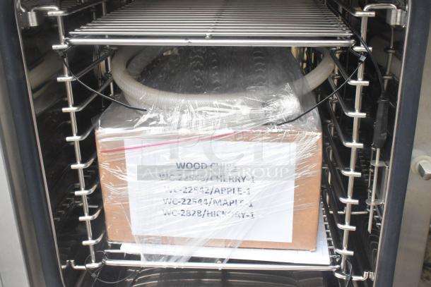 BRAND NEW 2022 Alto Shaam CTX4-10E Stainless Steel Combi Oven, boilerless, visible wood chips label, 380-415V, 3 phase.