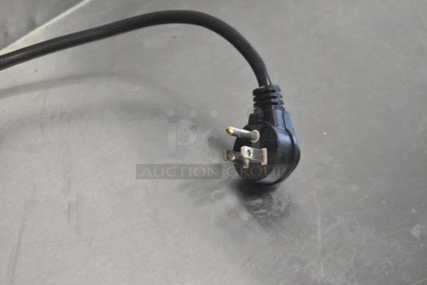 Summit ALFZ53 freezer plug. Standard 115V, suitable for undercounter installation. Image shows three-prong electrical plug.