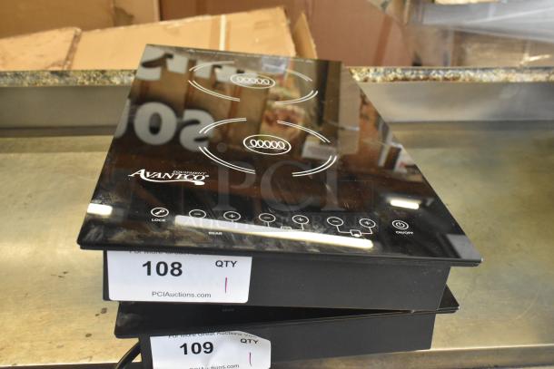 2025 Avantco 177ID18DB double induction range, 208-240V, 1 phase, countertop model, features Avantco branding, good condition.