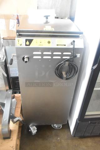 Brand new Vito Fryfilter VITO XL, 219 lb capacity, mobile fryer oil filter system. Features commercial casters, 100-120V, 1 phase.