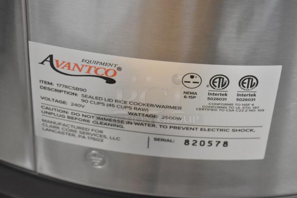 Avantco 177RCSB90 90-cup electric rice cooker with hinged lid. 240V, 2500W, new condition. Serial: 820578.