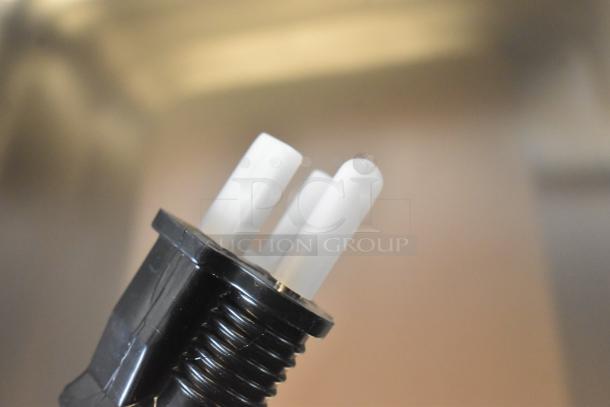 Close-up of plug for 2025 Avantco 177W50 Countertop Food Warmer. Brand new with scratch and dent; 120 Volts, 1 Phase.