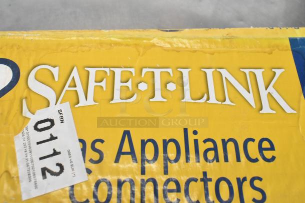 Brand new T&S HG-4D-48K Safe-T-Link 48" yellow gas hose. Scratch and dent condition. Includes FreeSpin fitting, 3/4" NPT.