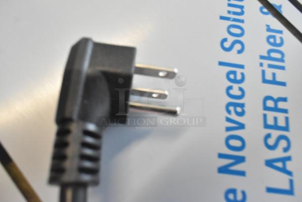 Avantco MX40H dough mixer power plug; black with three prongs.