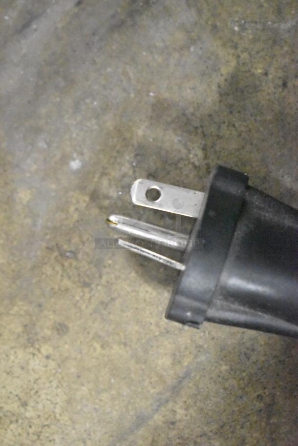 Close-up of a power plug for Waring WPG300 Double Panini Press. Suitable for 240 Volts, 1 Phase, countertop use.