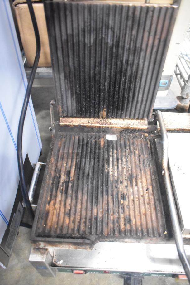 Waring WPG300 Double Panini Press, ribbed plates, stainless finish, used condition, 240V, 1 Phase.