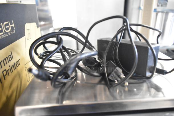 BRAND NEW AvaTek PCS40 40 lb. Digital Price Computing Scale with minor scratches. Includes power cords. Legal for Trade. Model 334PCS40.