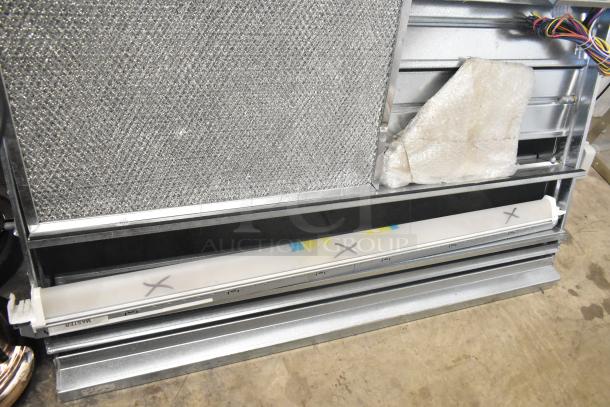 Brand new Daikin Hood with McDaniels Metal 122-DK-090, vertical/downflow, low leak Jade Economizer. Scratch and dent condition.
