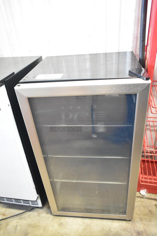 Arctic King ARV115B1AST Mini Cooler Merchandiser, glass front, 115 volts, 1 phase, excellent condition, black and silver details.
