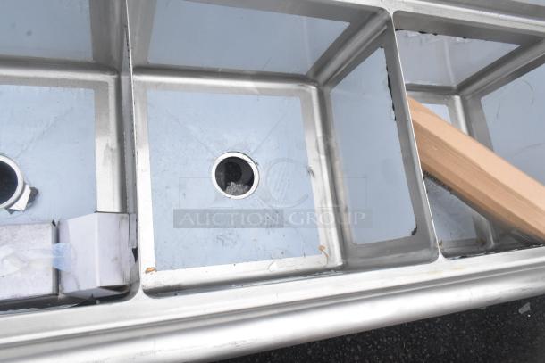 BRAND NEW SCRATCH AND DENT! Advance Tabco FE-3-1812-18RL commercial sink, 3 compartments, stainless steel, 90", 2 drainboards.