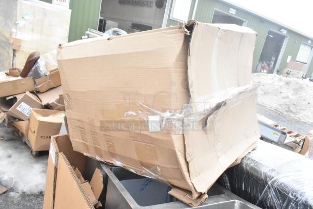 15 brand new scratch and dent kitchen items in damaged packaging, includes splash guard and ingredient bin.