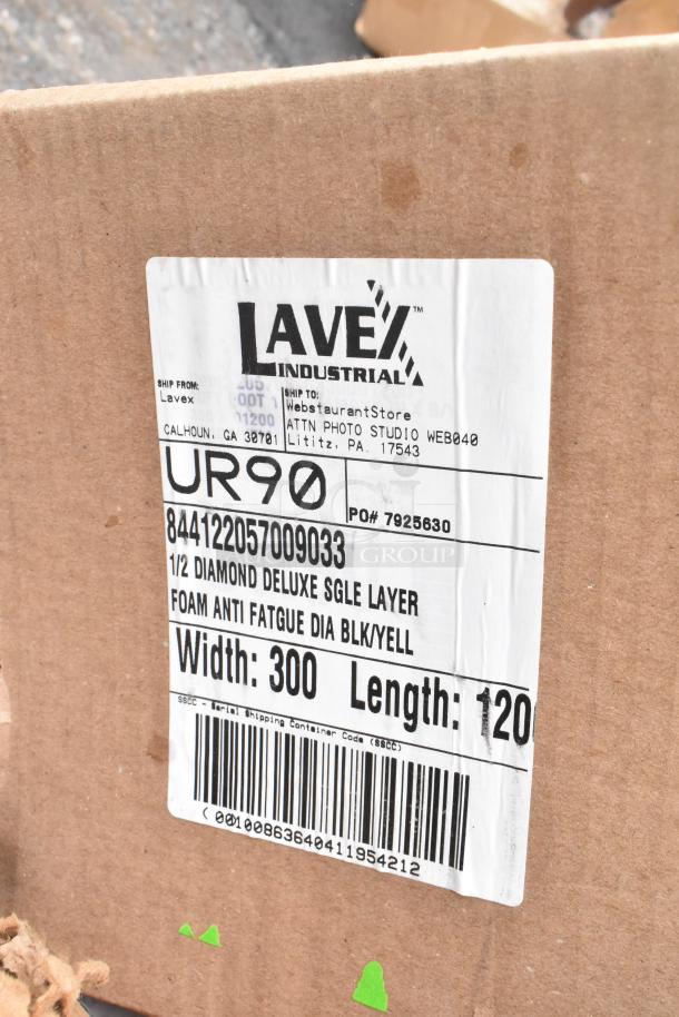 Lavex Industrial box label for a 1/2 Diamond Deluxe foam anti-fatigue mat, black/yellow, width 300, length 120.