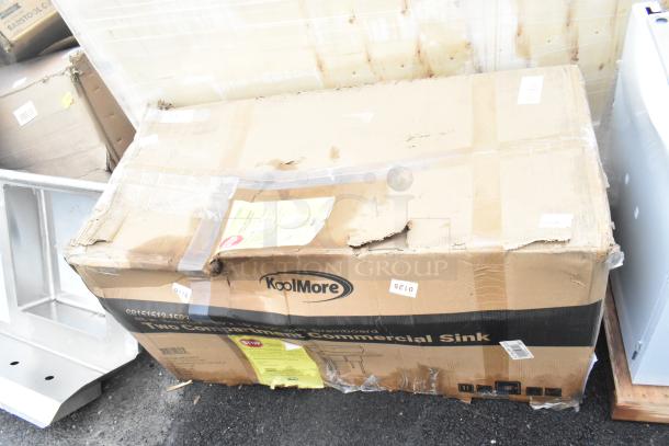 KoolMore SB151512-15R3 two-compartment sink in damaged box, tags visible. Brand new, scratch and dent condition.