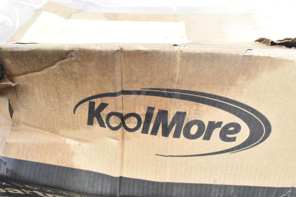 BRAND NEW SCRATCH AND DENT! KoolMore SB151512-15R3 two-compartment stainless steel commercial sink with drainboard. Damaged box visible.