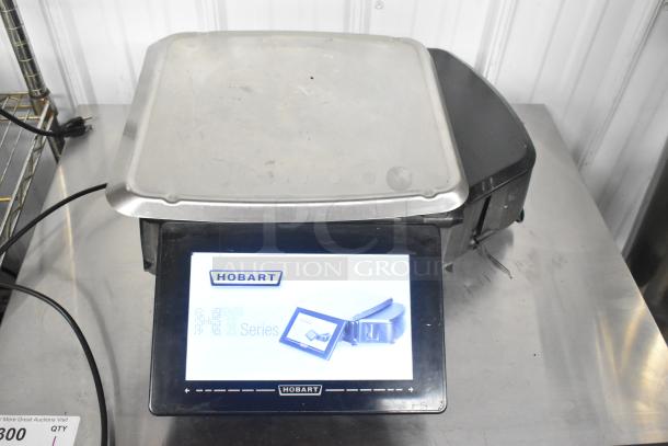 2017 Hobart HTi-LH26 commercial food portioning scale, tested, working, with digital display, 120/208-240V, 1 phase.