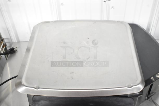 2017 Hobart HTi-LH26 metal commercial food portioning scale, tested and working, 120/208-240V, 1 phase.