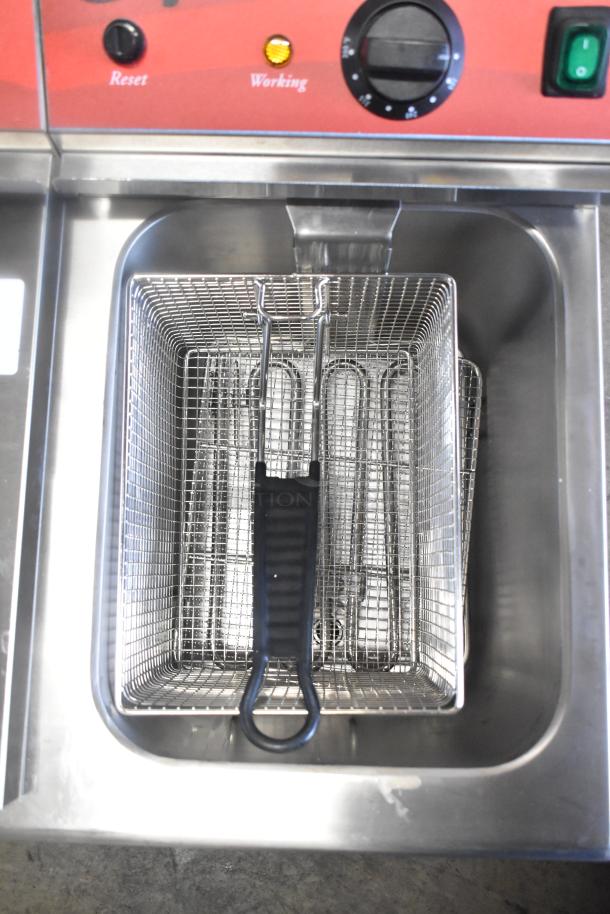 Brand new Avantco 177F202 30 lb. dual tank fryer, two metal baskets, 208-240V, countertop design, scratch and dent condition.