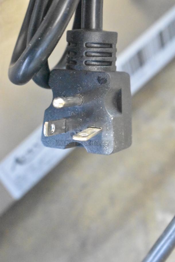 Plug detailed image of the Avantco 177F202 countertop fryer. Dual tank; 208-240 volts. Brand new condition.