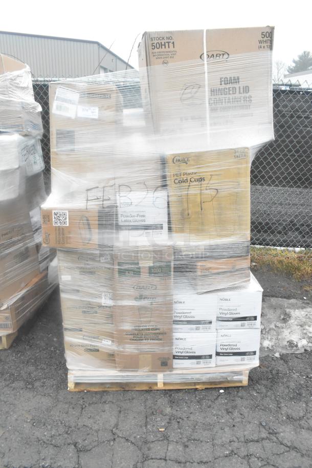 Pallet with 32 brand new scratch and dent items, including food bags, cold cups, towel rolls, takeout containers.