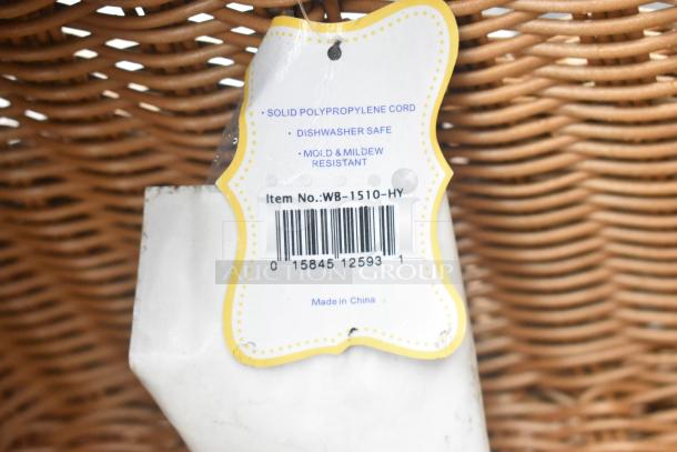 13 brand new scratch and dent items with a solid polypropylene cord. Dishwasher safe, mold and mildew resistant. Item No.: WB-1510-HY.