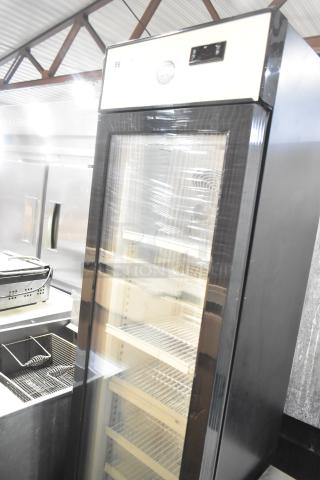 SD105B Commercial Single Door Cooler Merchandiser, 115V, 1 Phase, glass door, metal shelves, model SD105B.