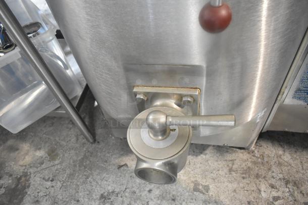 Vulcan GL40E 40 Gallon Steam Kettle, 105,000 BTU. Stainless steel, floor style, commercial use, visible handle.