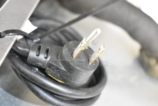 Close-up of a power plug for the 2017 Delfield 406P-STAR2 Undercounter Cooler. 115 Volts, 1 Phase.