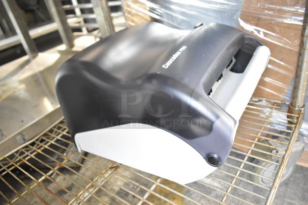 4 new Tablecraft CRATE14 serving crates, scratch and dent, packaged, durable design, branded marking visible.