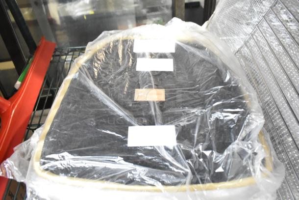 4 new Carlisle 3656805 Sparta 24" red rubber squeegees, plastic frame. Minor scratches, packaged with labels indicating specs.