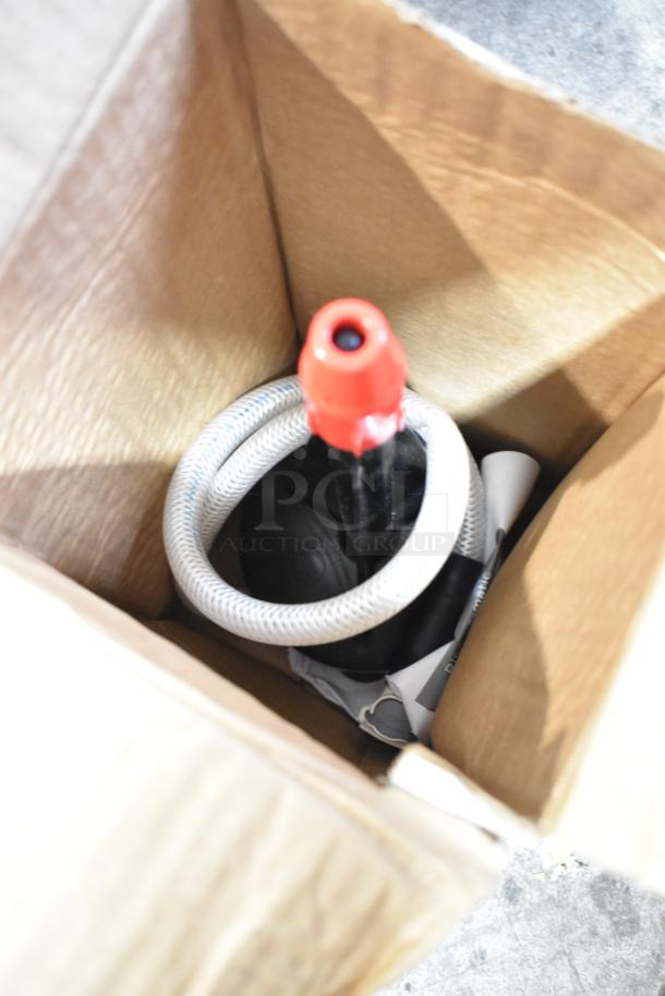 VitaMix 001442 Rinse-O-Matic Blender Container Rinser in box, scratch and dent condition. Rinser for 64 oz. blender jars.