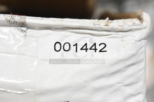 BRAND NEW SCRATCH AND DENT VitaMix 001442 Rinser for 64 oz. Blender Jars, 13 5/8". Product label reads "001442".